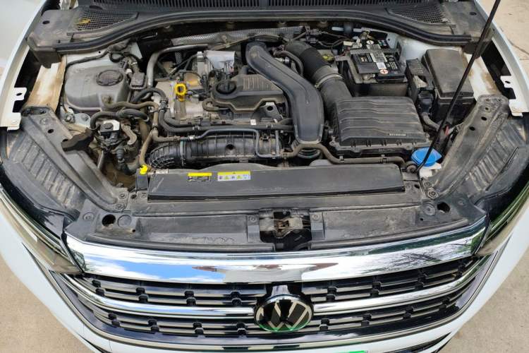 Used Volkswagen Sagitar 2023 300TSI DSG Excellence Edition Engine Bay