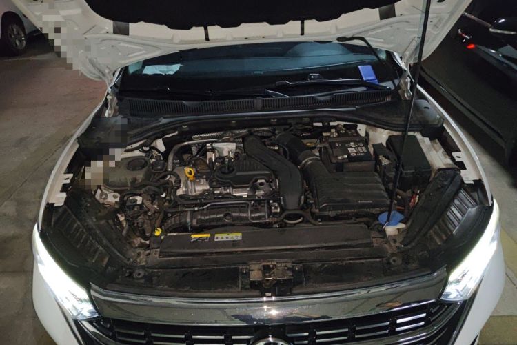 Used Volkswagen Sagitar 2023 300TSI DSG Excellence Edition Engine Bay