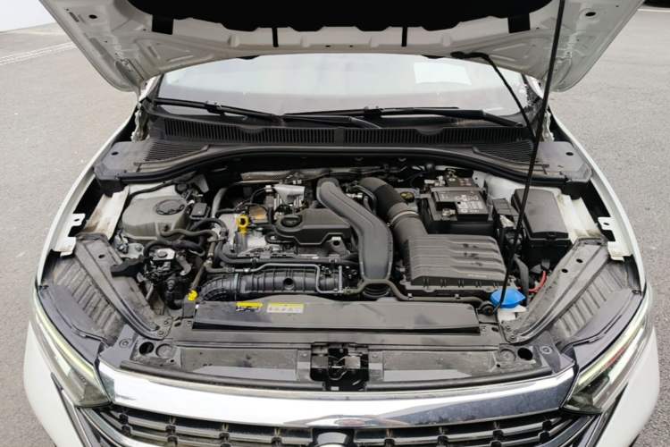 Used Volkswagen Sagitar 2023 300TSI DSG Excellence Edition Engine Bay
