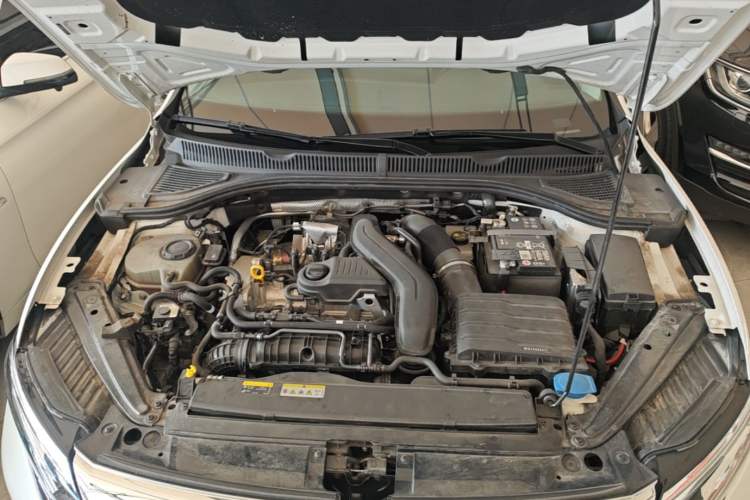 Used Volkswagen Sagitar 2023 300TSI DSG Excellence Edition Engine Bay