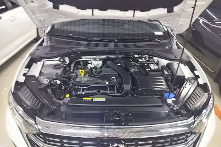 Used Volkswagen Sagitar 2023 300TSI DSG Excellence Edition Engine Bay