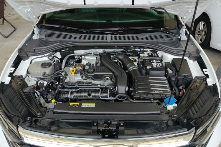 Used Volkswagen Sagitar 2023 300TSI DSG Excellence Edition Engine Bay