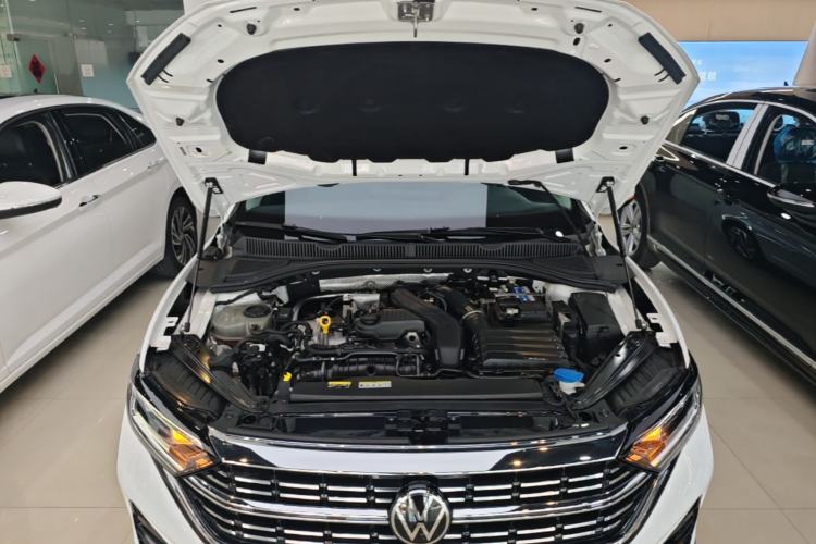 Used Volkswagen Sagitar 2023 300TSI DSG Excellence Edition Engine Bay