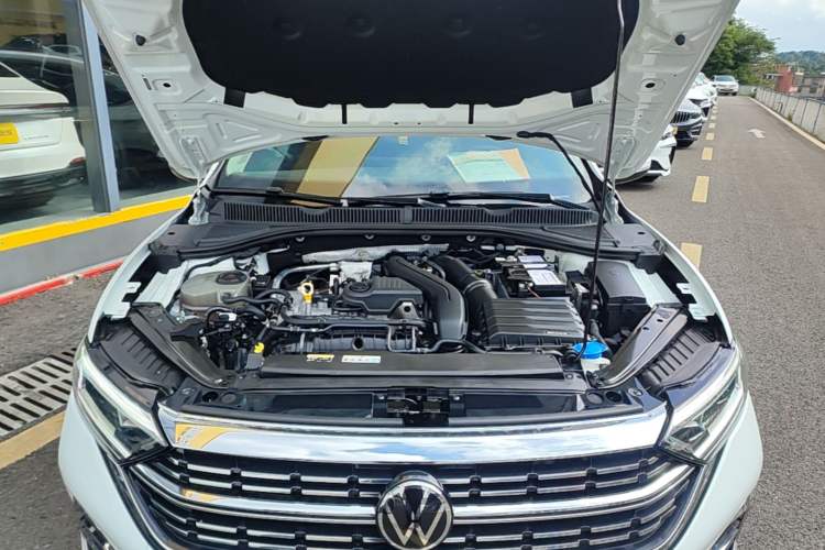 Used Volkswagen Sagitar 2023 300TSI DSG Excellence Edition Engine Bay