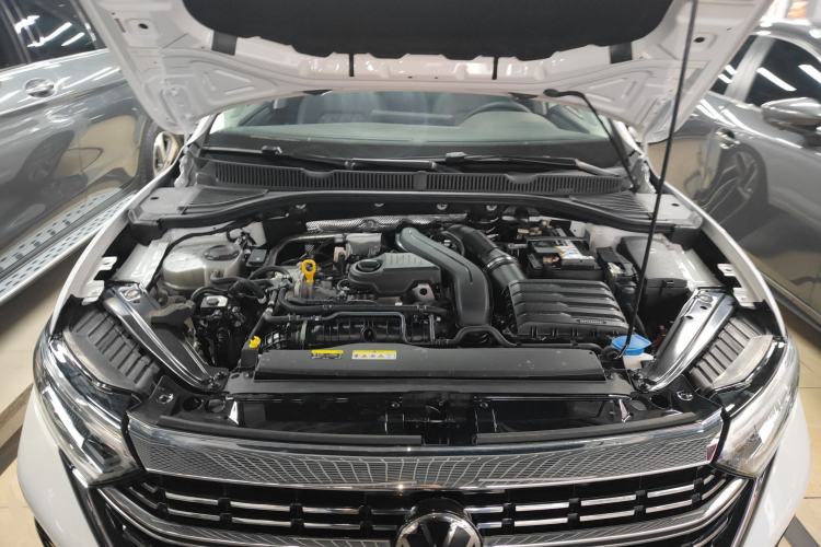 Used Volkswagen Sagitar 2023 300TSI DSG Excellence Edition Engine Bay