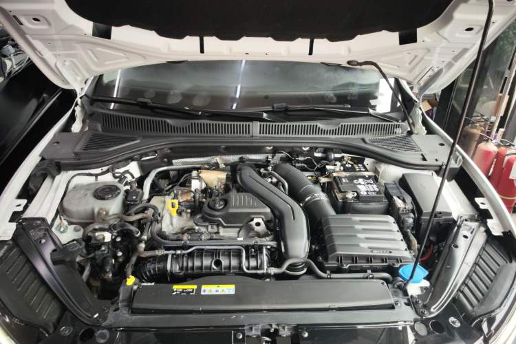 Used Volkswagen Sagitar 2023 300TSI DSG Excellence Edition Engine Bay