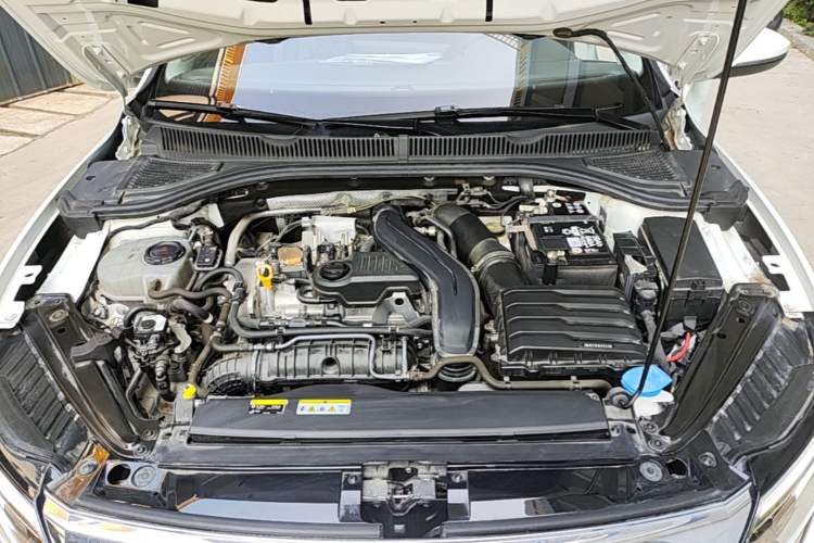 Used Volkswagen Sagitar 2023 300TSI DSG Excellence Edition Engine Bay