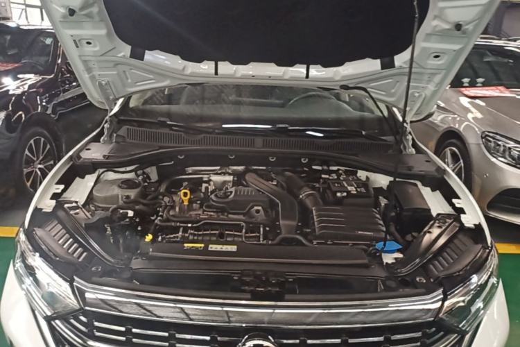 Used Volkswagen Sagitar 2023 300TSI DSG Excellence Edition Engine Bay