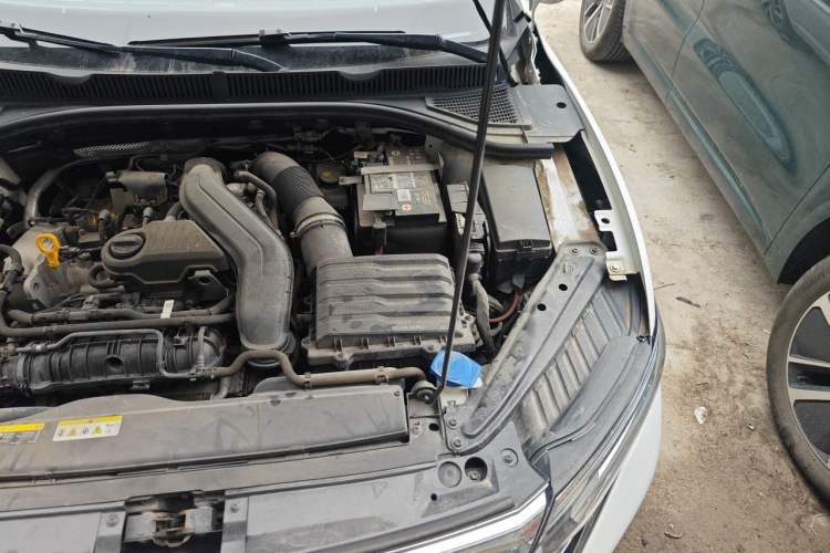 Used Volkswagen Sagitar 2023 300TSI DSG Excellence Edition Engine Bay Left