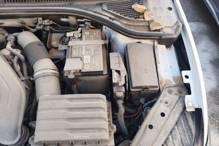 Used Volkswagen Sagitar 2023 300TSI DSG Excellence Edition Engine Bay Left