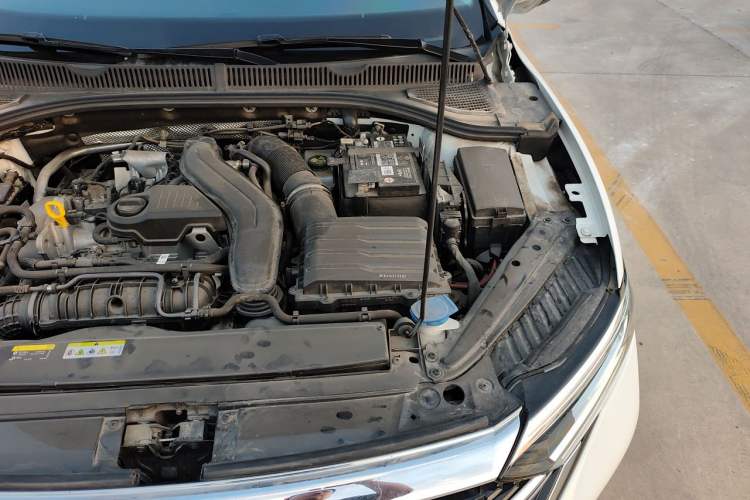 Used Volkswagen Sagitar 2023 300TSI DSG Excellence Edition Engine Bay Left