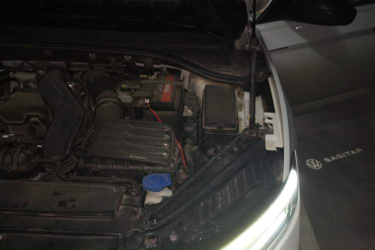 Used Volkswagen Sagitar 2023 300TSI DSG Excellence Edition Engine Bay Left