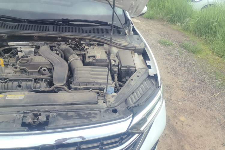 Used Volkswagen Sagitar 2023 300TSI DSG Excellence Edition Engine Bay Left