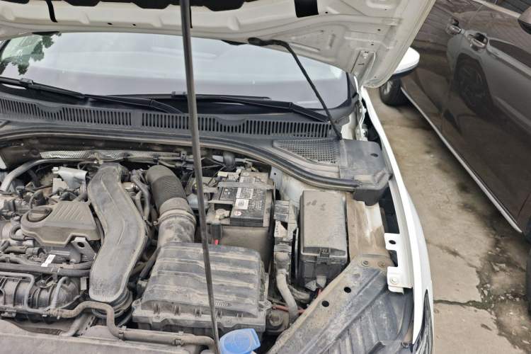 Used Volkswagen Sagitar 2023 300TSI DSG Flyover Edition Engine Bay Left