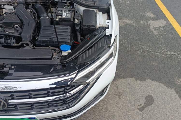 Used Volkswagen Sagitar 2023 300TSI DSG Excellence Edition Engine Bay Left