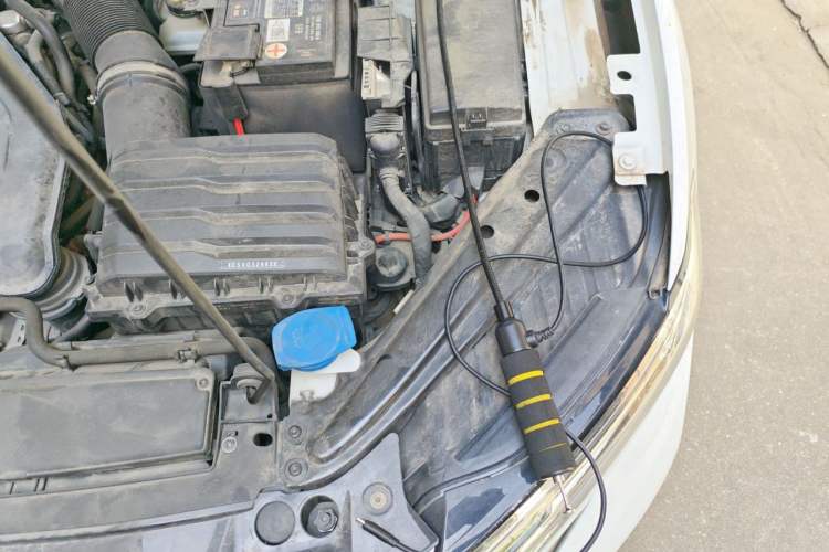 Used Volkswagen Sagitar 2023 300TSI DSG Excellence Edition Engine Bay Left