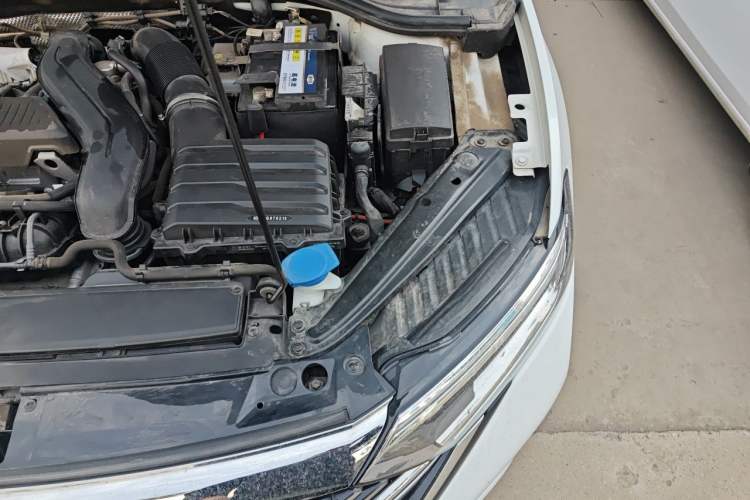 Used Volkswagen Sagitar 2023 300TSI DSG Excellence Edition Engine Bay Left