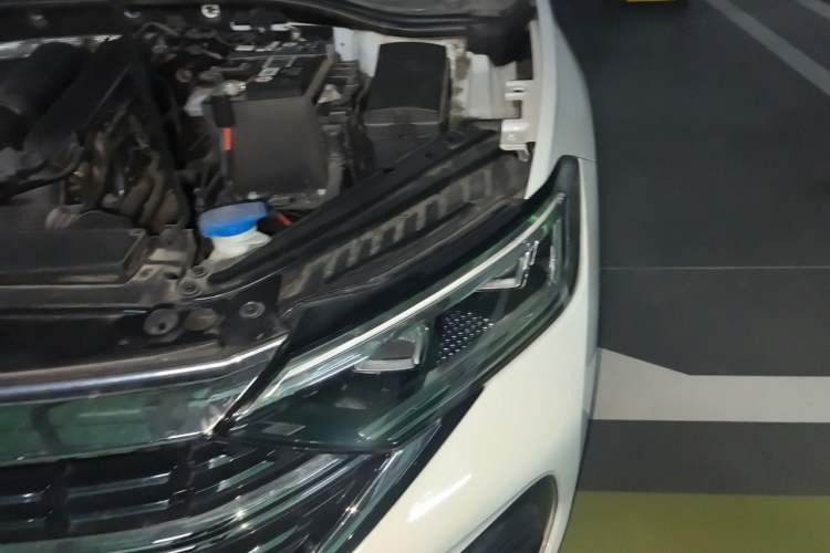 Used Volkswagen Sagitar 2023 280TSI DSG Beyond Lite Edition Engine Bay Left