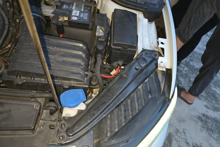 Used Volkswagen Sagitar 2023 300TSI DSG Excellence Edition Engine Bay Left
