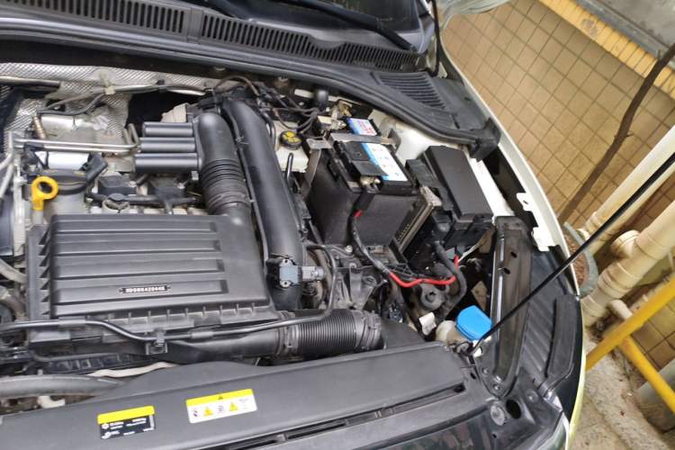 Used Volkswagen Sagitar 2023 280TSI DSG Excellence Plus Edition Engine Bay Left
