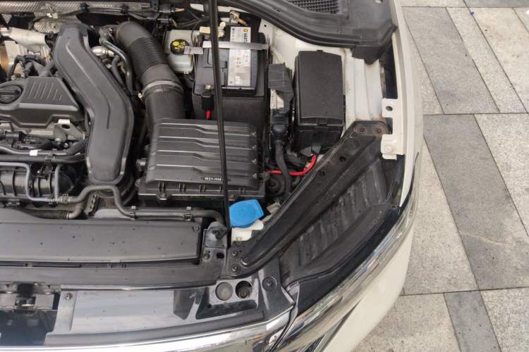 Used Volkswagen Sagitar 2023 300TSI DSG Excellence Edition Engine Bay Left