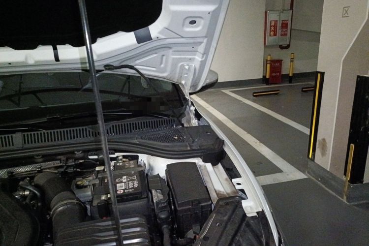 Used Volkswagen Sagitar 2023 300TSI DSG Excellence Edition Engine Bay Left