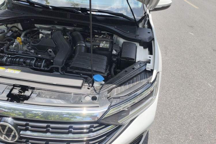 Used Volkswagen Sagitar 2023 300TSI DSG Excellence Edition Engine Bay Left