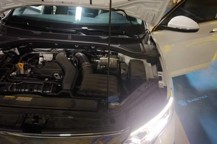 Used Volkswagen Sagitar 2023 300TSI DSG Excellence Edition Engine Bay Left