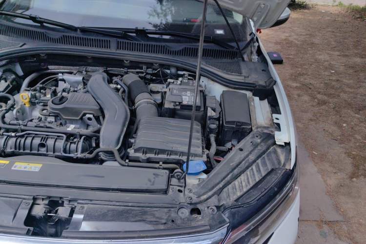 Used Volkswagen Sagitar 2023 300TSI DSG Excellence Edition Engine Bay Left