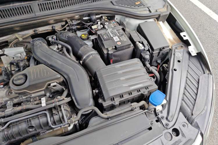 Used Volkswagen Sagitar 2023 300TSI DSG Excellence Edition Engine Bay Left