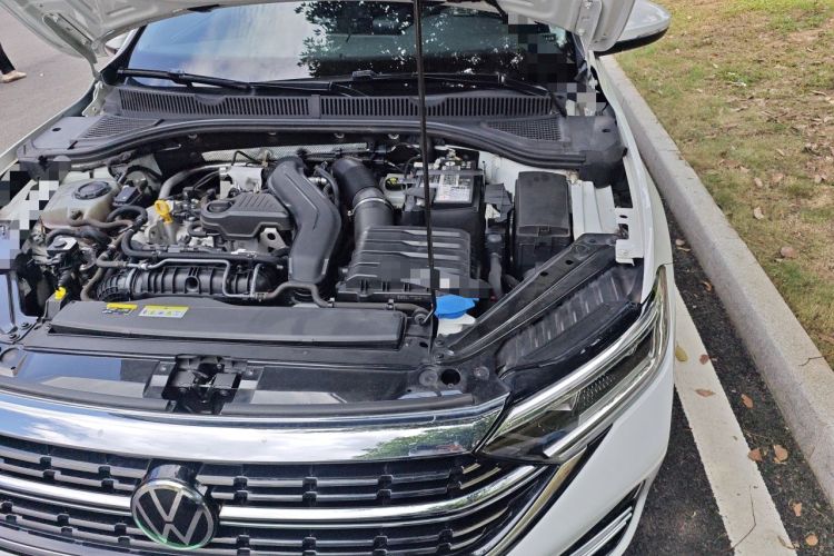 Used Volkswagen Sagitar 2023 300TSI DSG Excellence Edition Engine Bay Left
