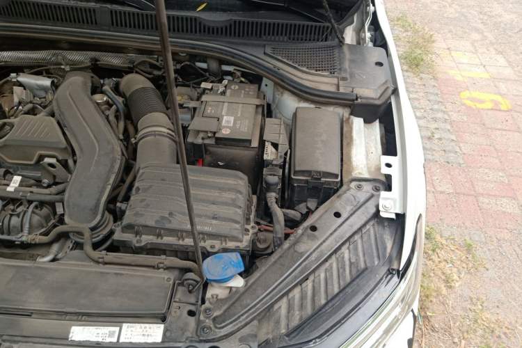 Used Volkswagen Sagitar 2023 300TSI DSG Excellence Edition Engine Bay Left