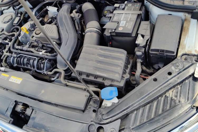 Used Volkswagen Sagitar 2023 300TSI DSG Excellence Edition Engine Bay Left
