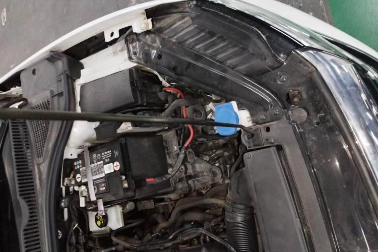 Used Volkswagen Sagitar 2023 280TSI DSG Beyond Lite Edition Engine Bay Left