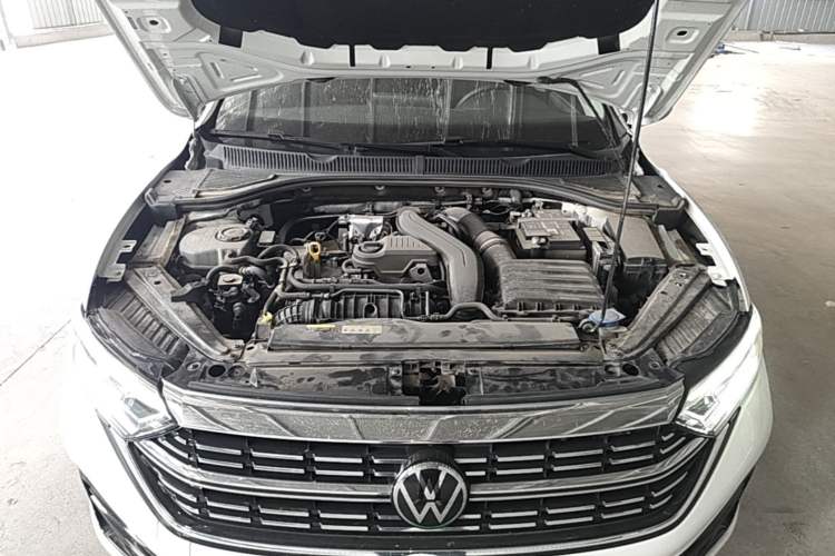 Used Volkswagen Sagitar 2023 300TSI DSG Excellence Edition Engine Bay