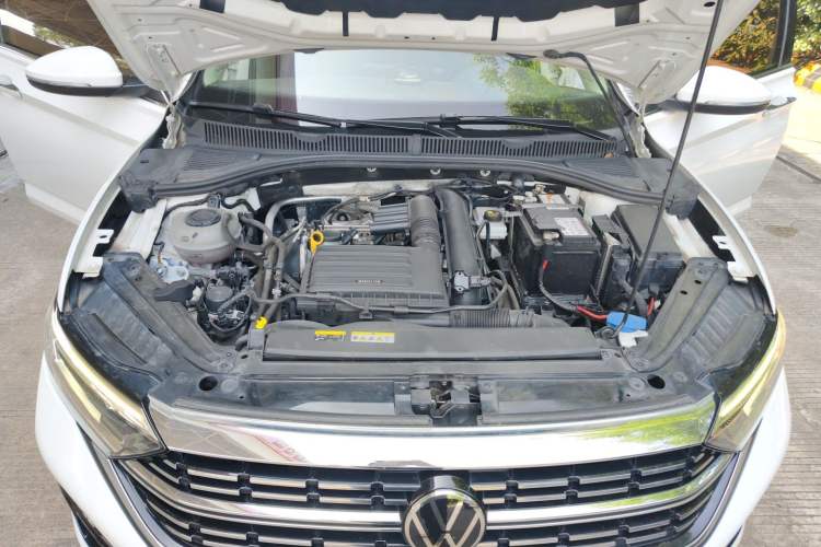Used Volkswagen Sagitar 2023 280TSI DSG Excellence Edition Engine Bay
