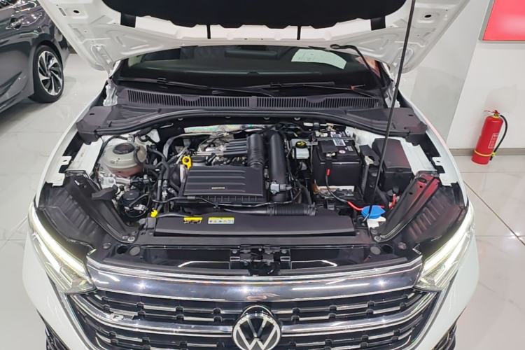 Used Volkswagen Sagitar 2023 280TSI DSG Excellence Edition Engine Bay