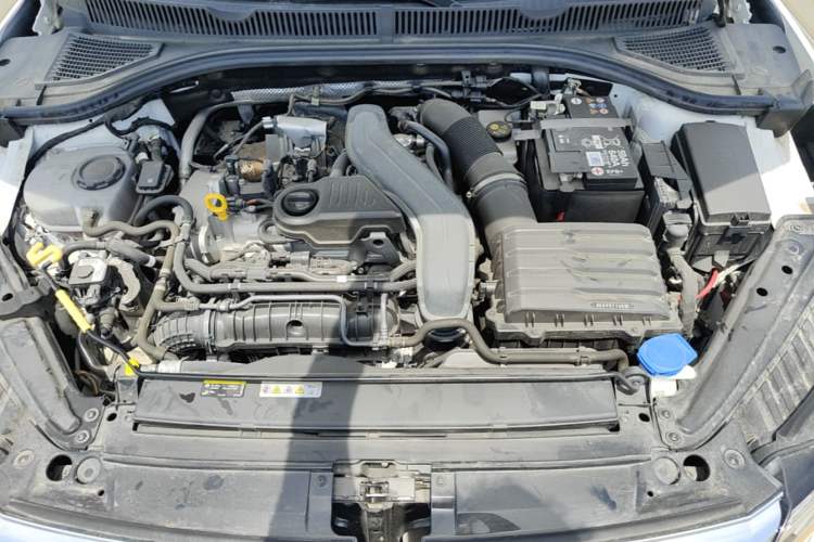 Used Volkswagen Sagitar 2023 300TSI DSG Excellence Edition Engine Bay