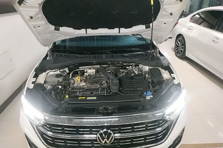 Used Volkswagen Sagitar 2023 300TSI DSG Excellence Edition Engine Bay