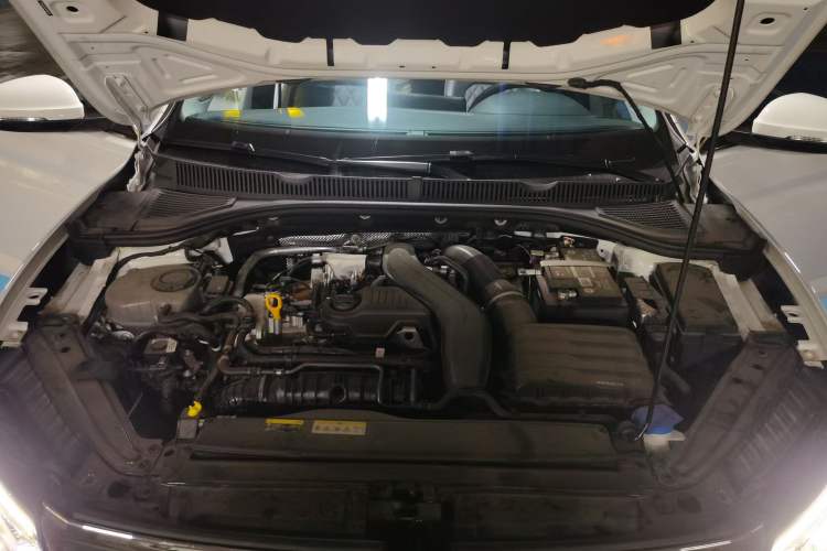 Used Volkswagen Sagitar 2023 300TSI DSG Excellence Edition Engine Bay