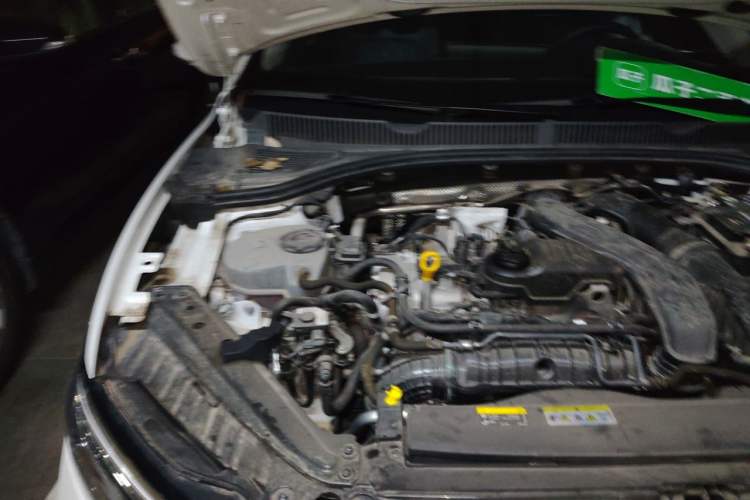 Used Volkswagen Sagitar 2023 300TSI DSG Excellence Edition Engine Bay Right