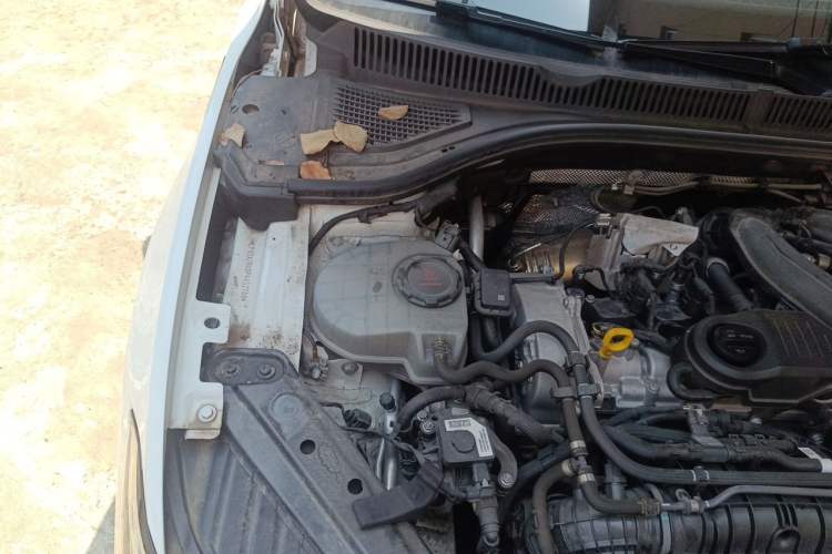 Used Volkswagen Sagitar 2023 300TSI DSG Excellence Edition Engine Bay Right