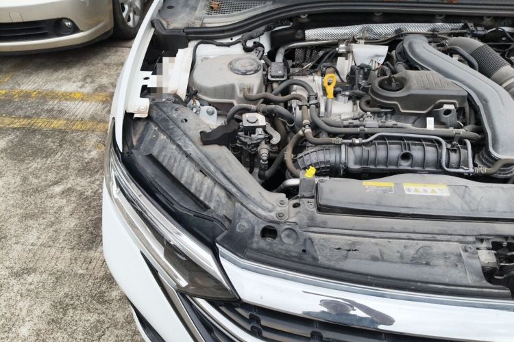 Used Volkswagen Sagitar 2023 300TSI DSG Excellence Edition Engine Bay Right
