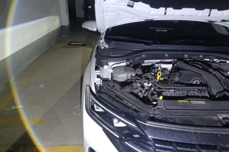 Used Volkswagen Sagitar 2023 300TSI DSG Excellence Edition Engine Bay Right