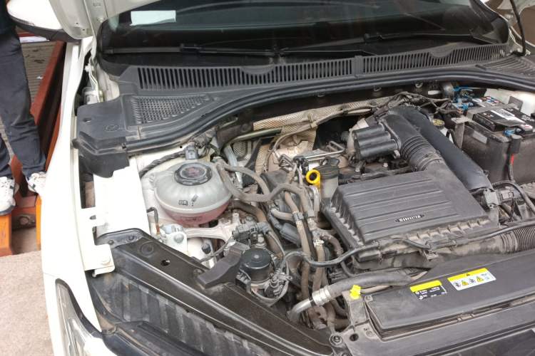 Used Volkswagen Sagitar 2023 280TSI DSG Excellence Edition Engine Bay Right