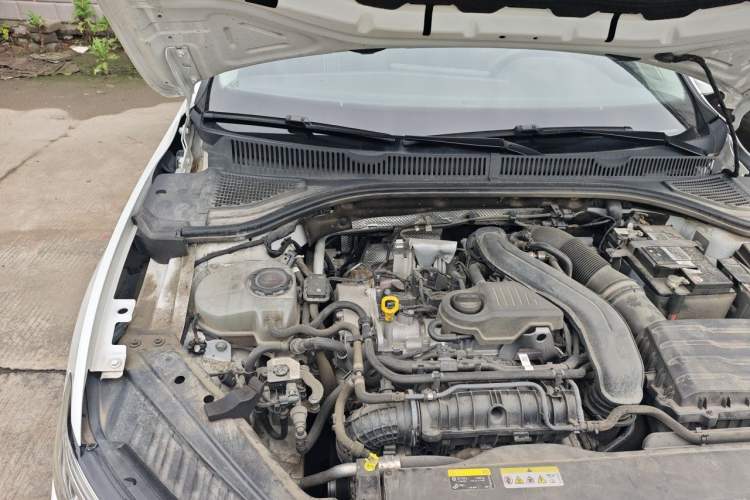 Used Volkswagen Sagitar 2023 300TSI DSG Flyover Edition Engine Bay Right