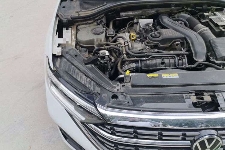 Used Volkswagen Sagitar 2023 300TSI DSG Excellence Edition Engine Bay Right