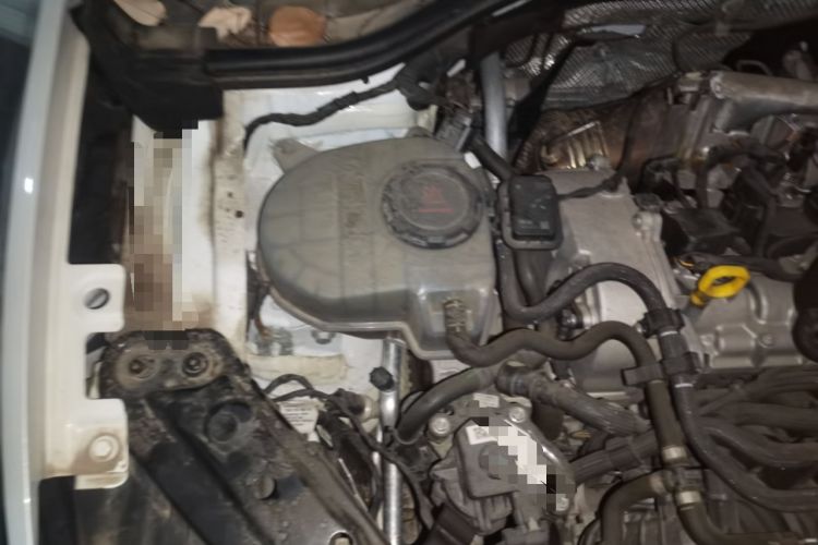 Used Volkswagen Sagitar 2023 300TSI DSG Excellence Edition Engine Bay Right