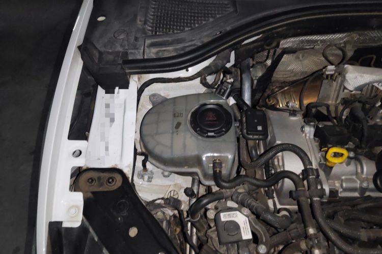 Used Volkswagen Sagitar 2023 300TSI DSG Excellence Edition Engine Bay Right