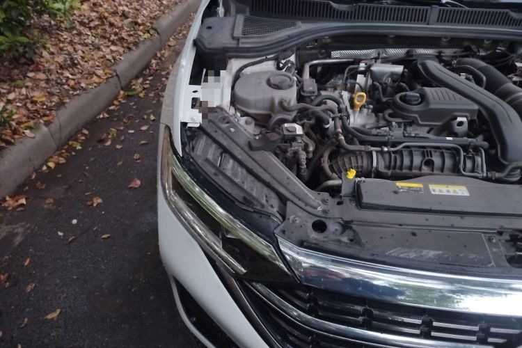 Used Volkswagen Sagitar 2023 300TSI DSG Excellence Edition Engine Bay Right